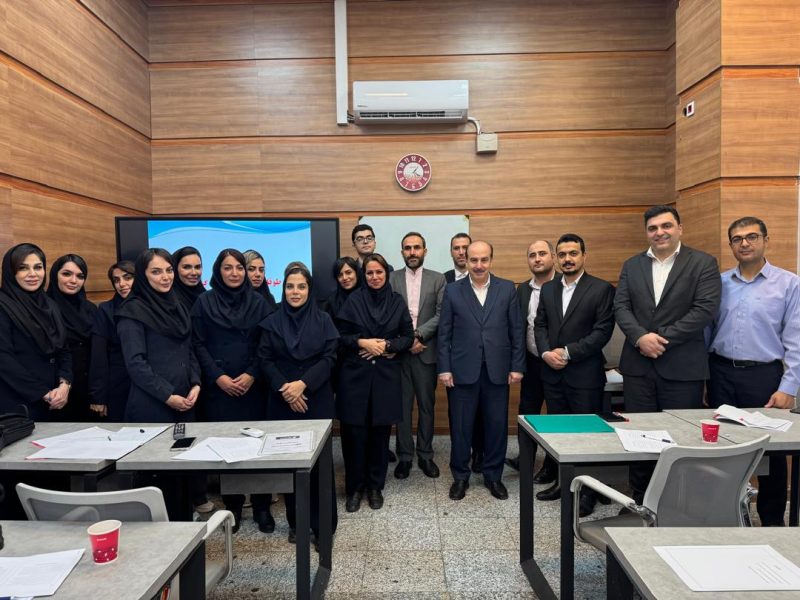 کارگاه آموزشی گزارش نویسی حرفه ای در بانک -ویژه بخش بین الملل